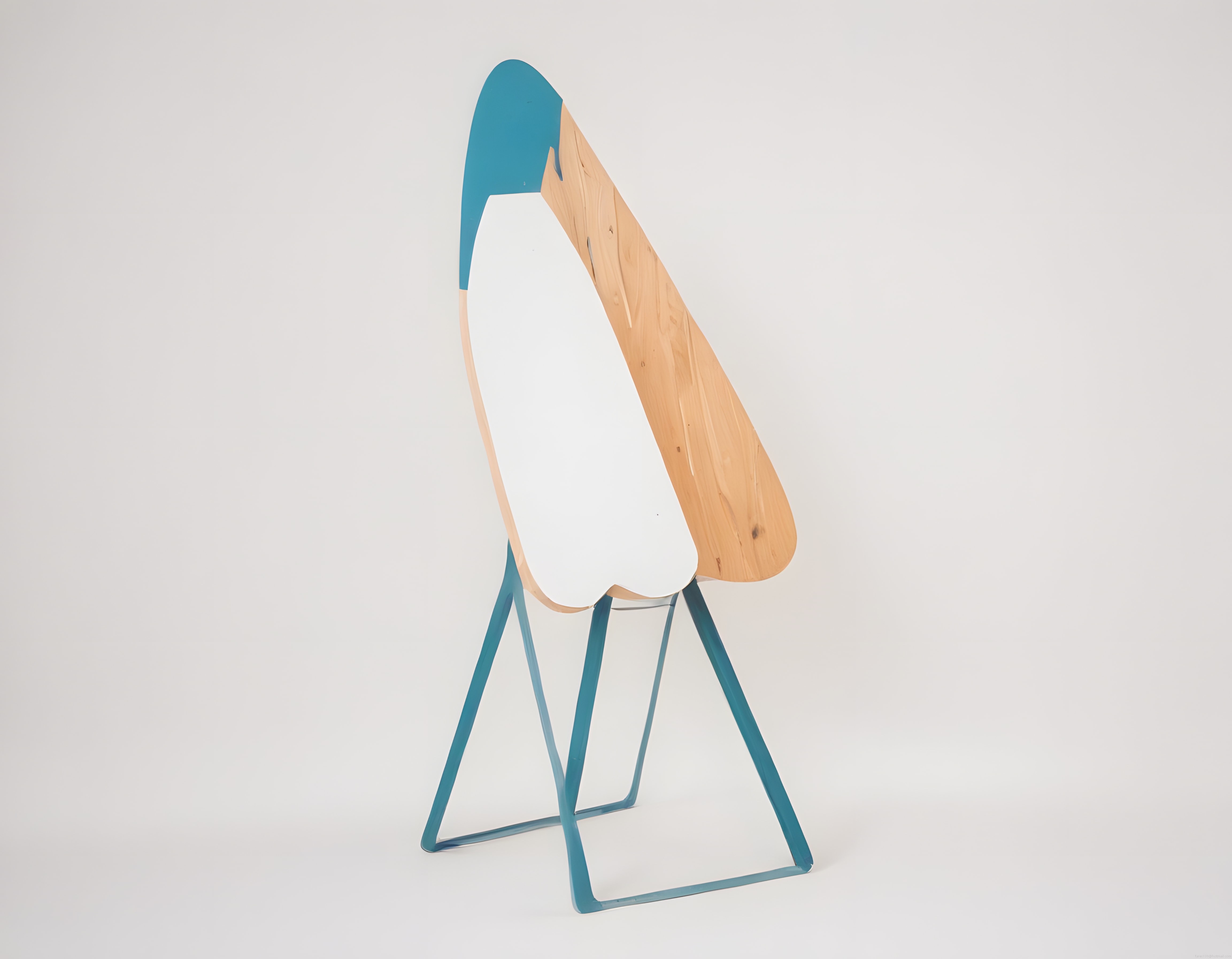 Ahşap ve Turkuaz Metalden Modern Minimalist Sanat Eseri, Stüdyo Fotoğrafı