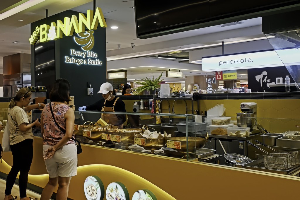 Alışveriş Merkezi Food Courtunda Neşeli Banana Tatlı ve Atıştırmalık Standı