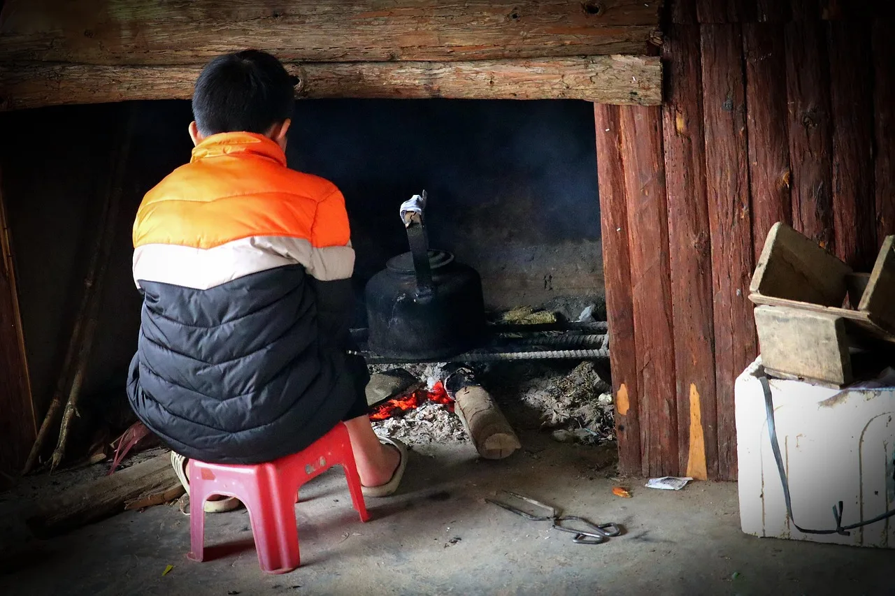 Ateşli kış kampı - Kuzey Vietnam açık ateş