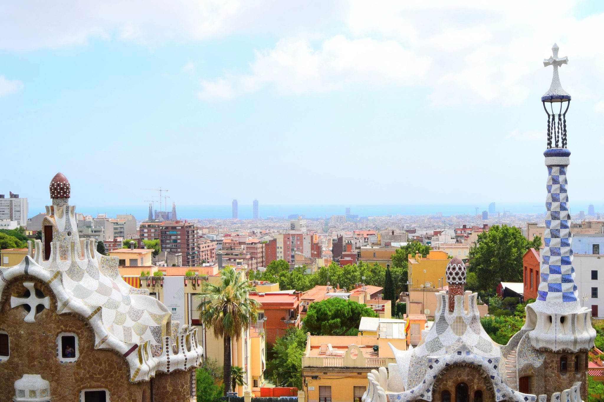 Barcelona'da Park Güell Mozaikleri ve Gaudi Mimarisiyle Eşsiz Şehir Manzarası