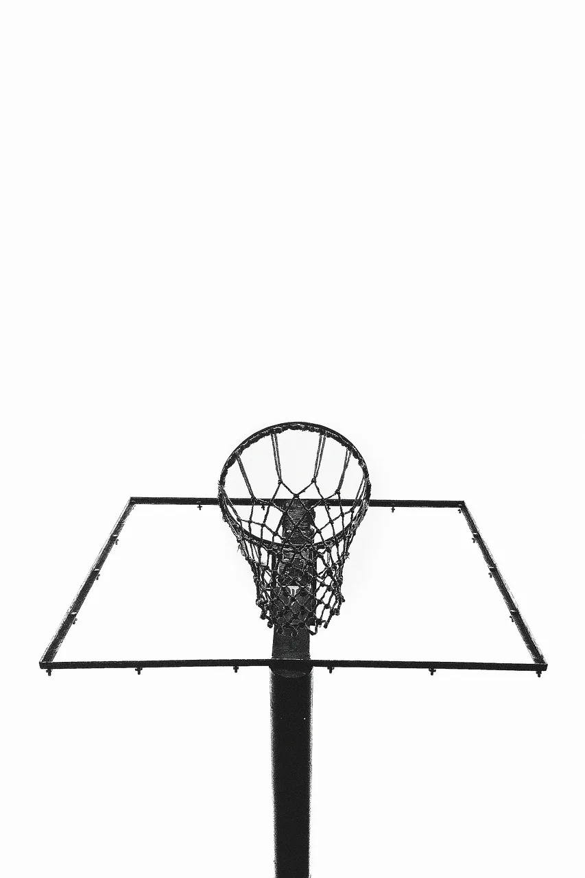 Basketbol sahası ağlı çerçeve - fitness temalı spor fotoğrafı