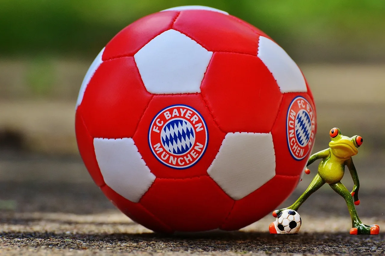 Bayern Münih futbol kulübü stadyumu Allianz Arena