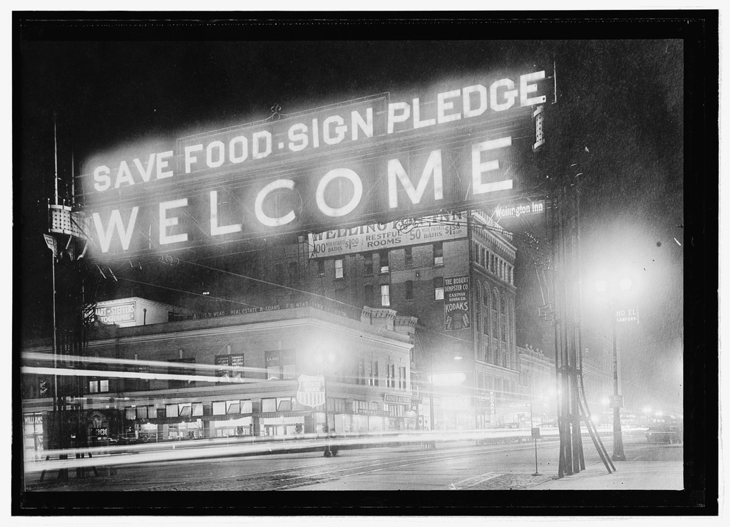 Birinci Dünya Savaşı Dönemi Save Food Pledge Sokak Tabelası Gece Görüntüsü