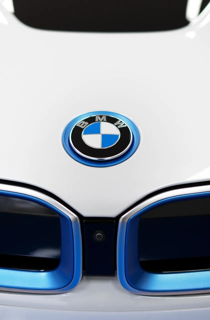 BMW elektrikli otomobil duvar kağıdı