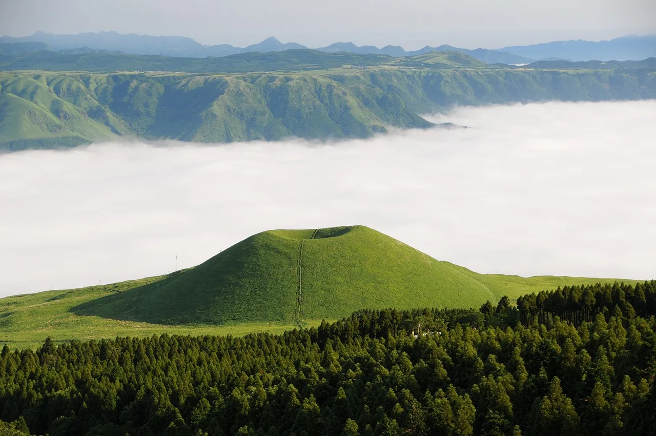 Bulut denizi manzarası - Japonya atmosferi