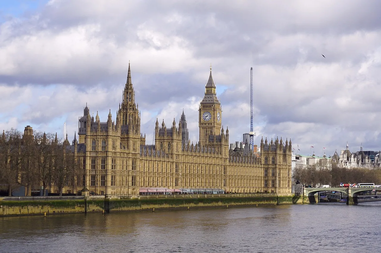 Büyük Ben saat kulesi - Londra mimarisi