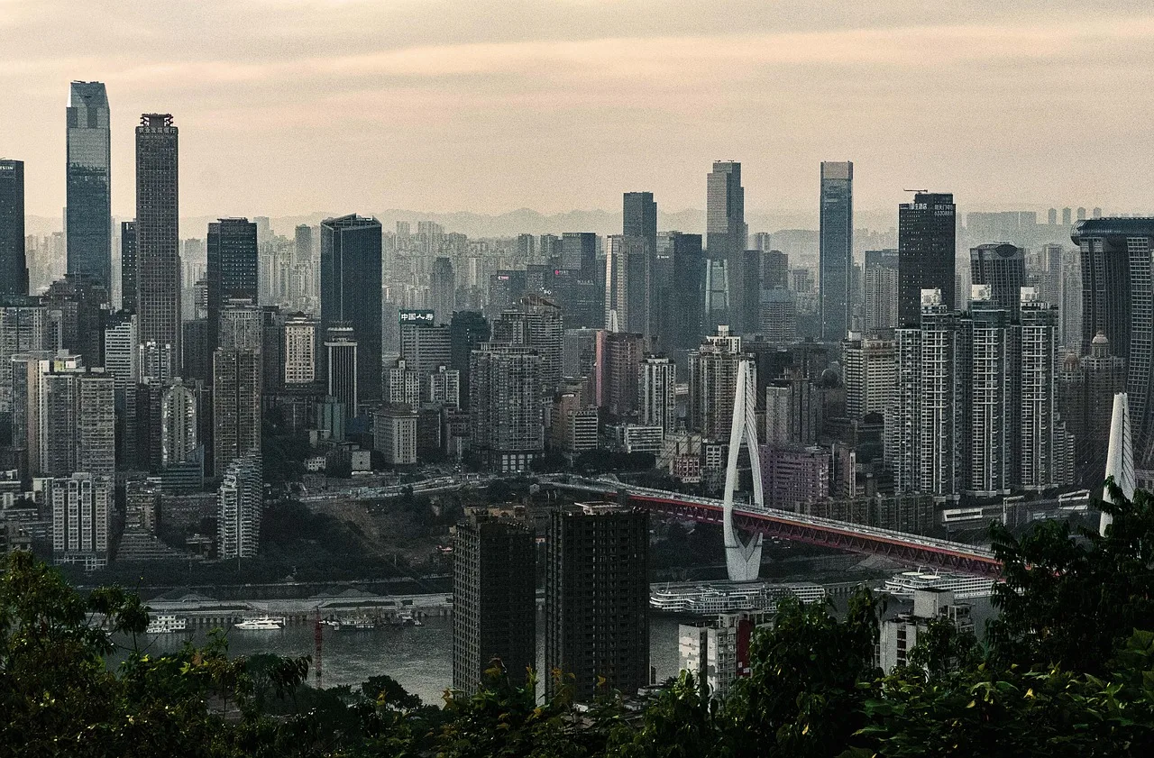 Chongqing köprüsü gün batımı manzarası
