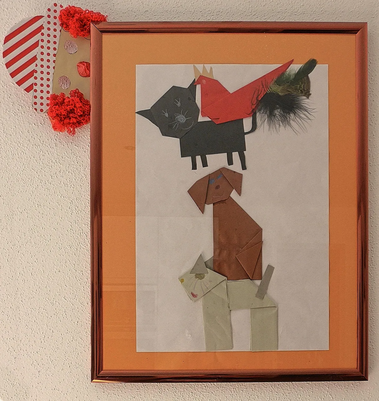 Çocukların origami yaparken eğlenceli anları - el‑işiği