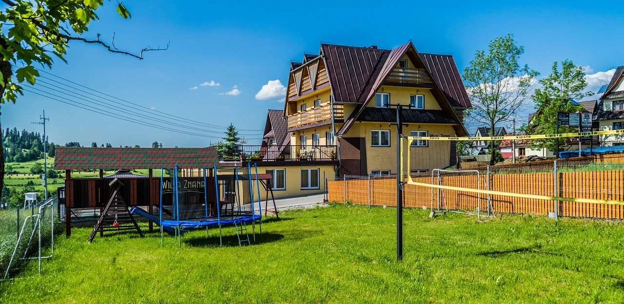 Cottage yaz oyun alanı doğa manzarası