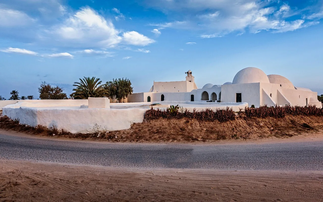 Djerba tarihi camii - mimari yapı fotoğrafı
