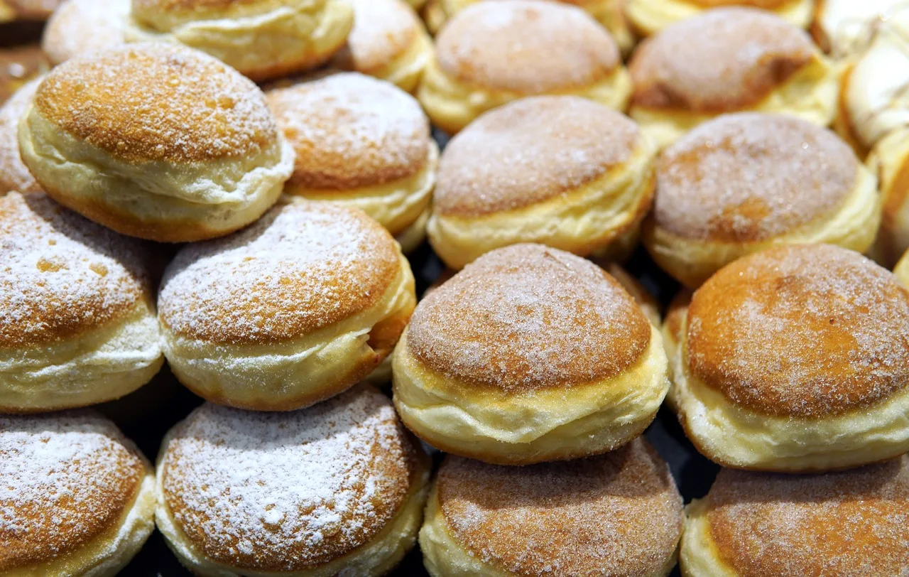 Donut ve pastane tatlıları - renkli lezzet