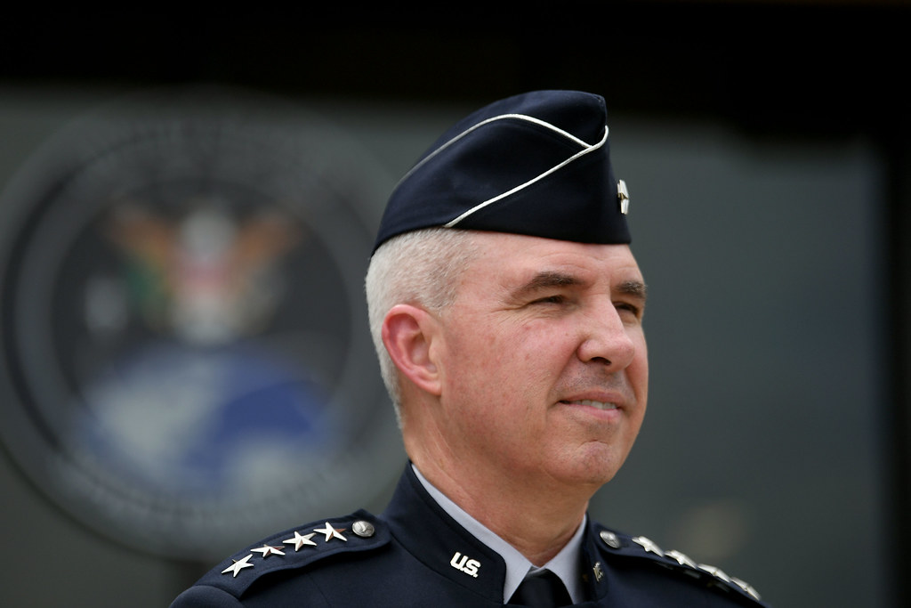 Dört Yıldızlı General Portresi: ABD Hava Kuvvetleri Askeri Resmi Fotoğraf