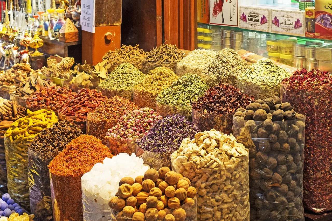 Dubai pazarı - baharatlı souk fotoğrafı