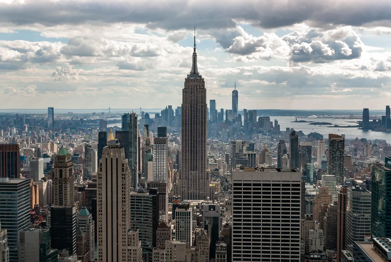 Empire State Binası Manhattan manzarası - şehir silueti