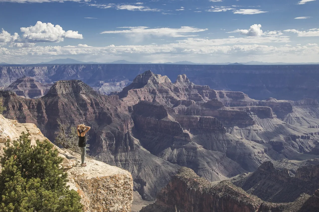 Grand Canyon derin kanyon manzarası - doğa fotoğrafı