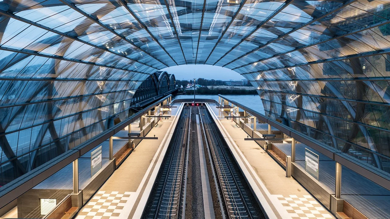 Hamburg metro istasyonu modern mimari fotoğrafı