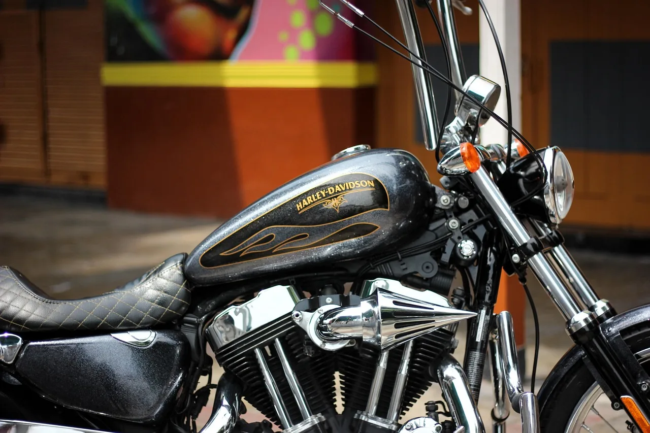 Harley klasik chopper motosiklet - vintage sürüş fotoğrafı