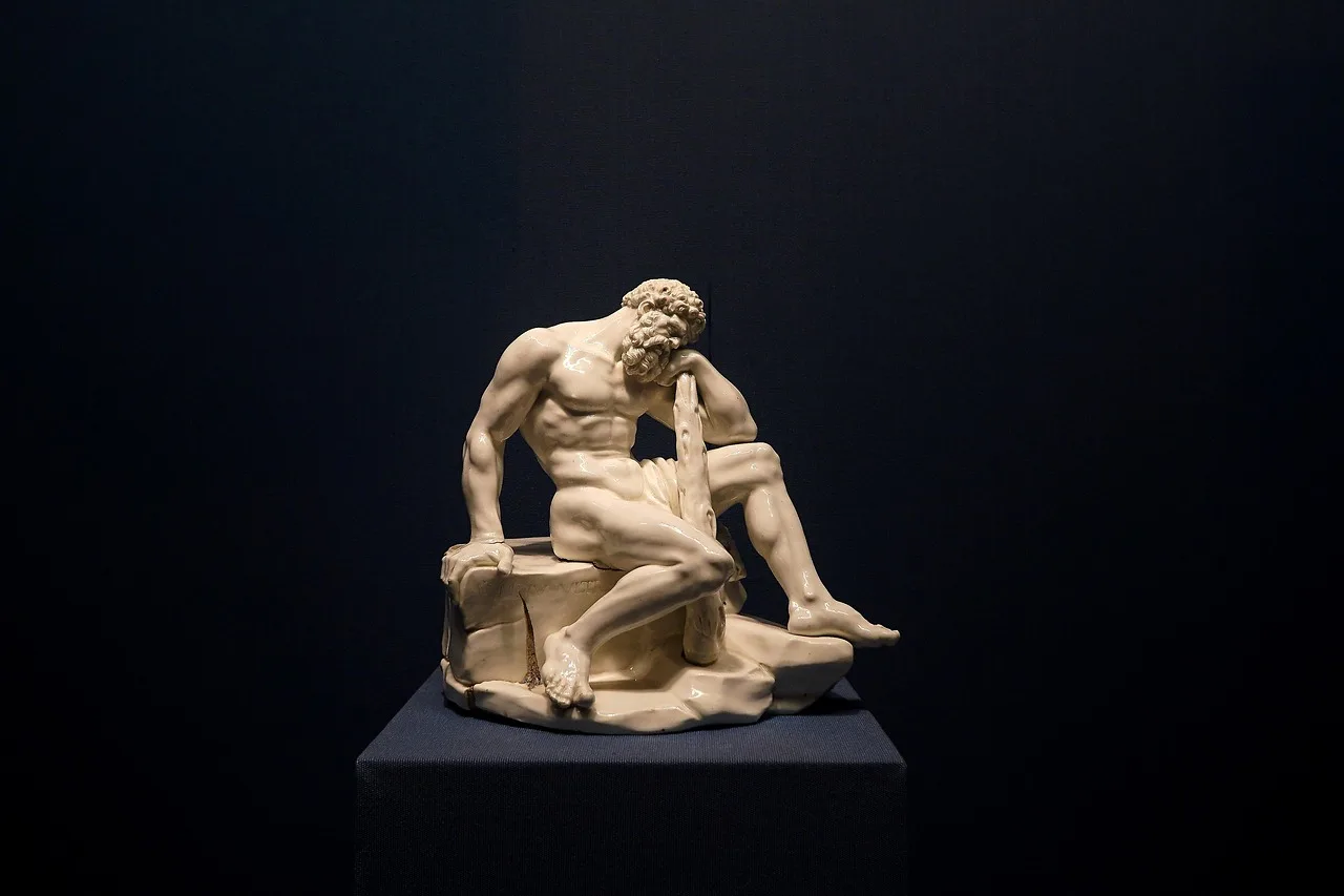 Herkül mermer heykeli - antik müze fotoğrafı