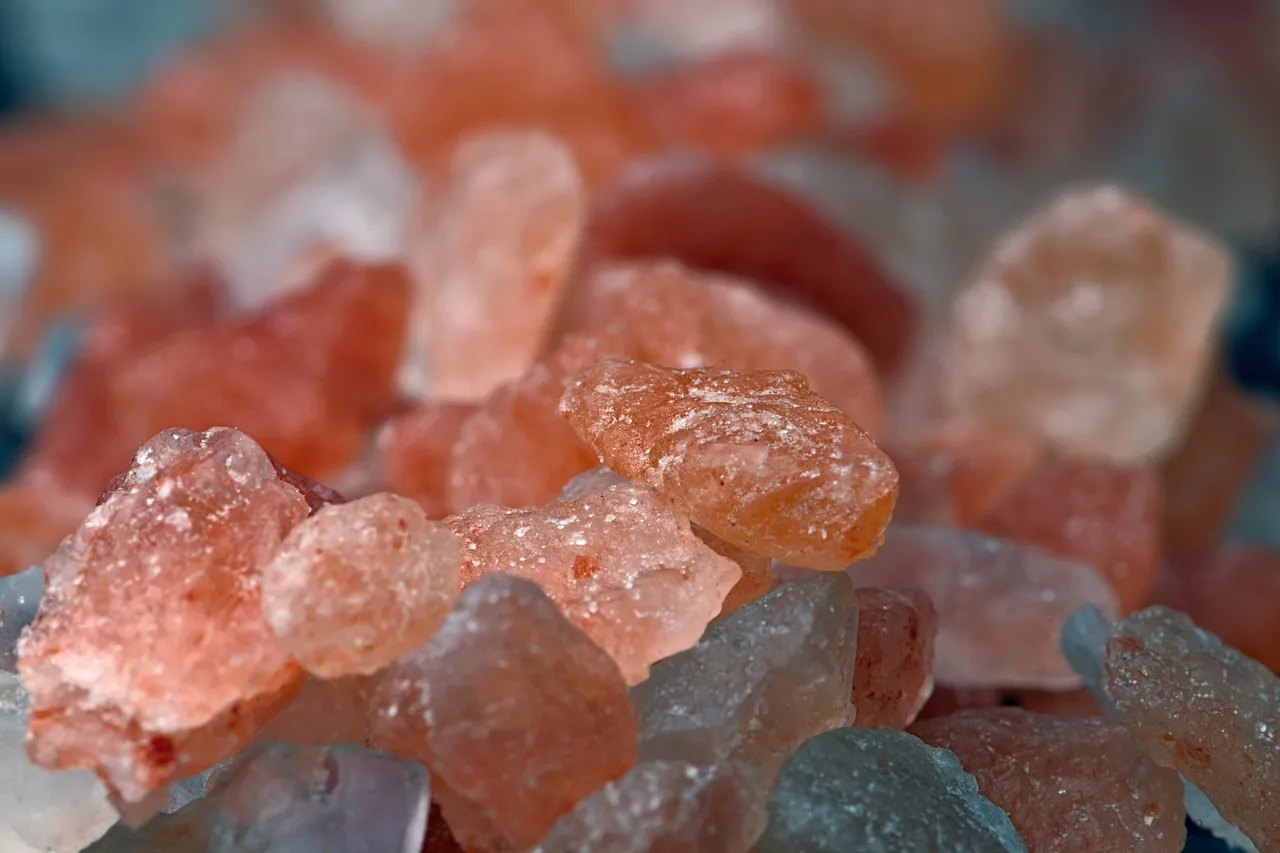 Himalayan tuz kristalleri makro fotoğrafı