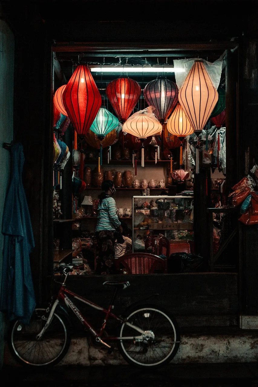 Hoi An sokak lambası - gece atmosferi