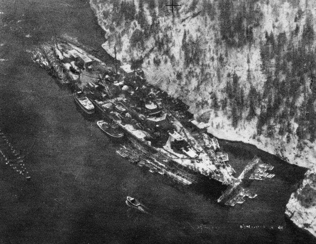 II. Dünya Savaşı'ndan Havadan Çekilmiş Tarihi Alman Zırhlısı Tirpitz Görüntüsü