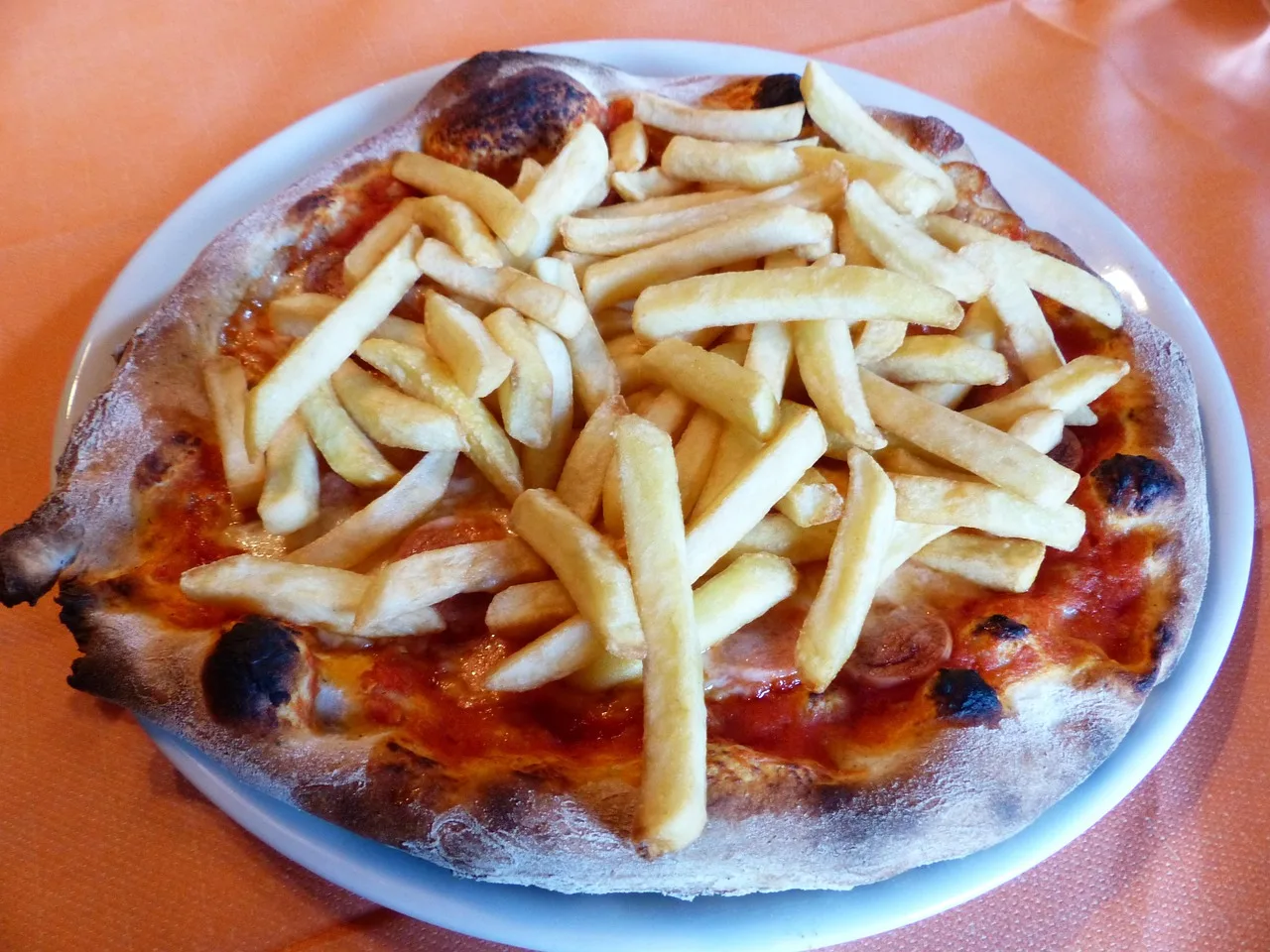 İtalyan usulü pizza dilimleri - akşam yemeği