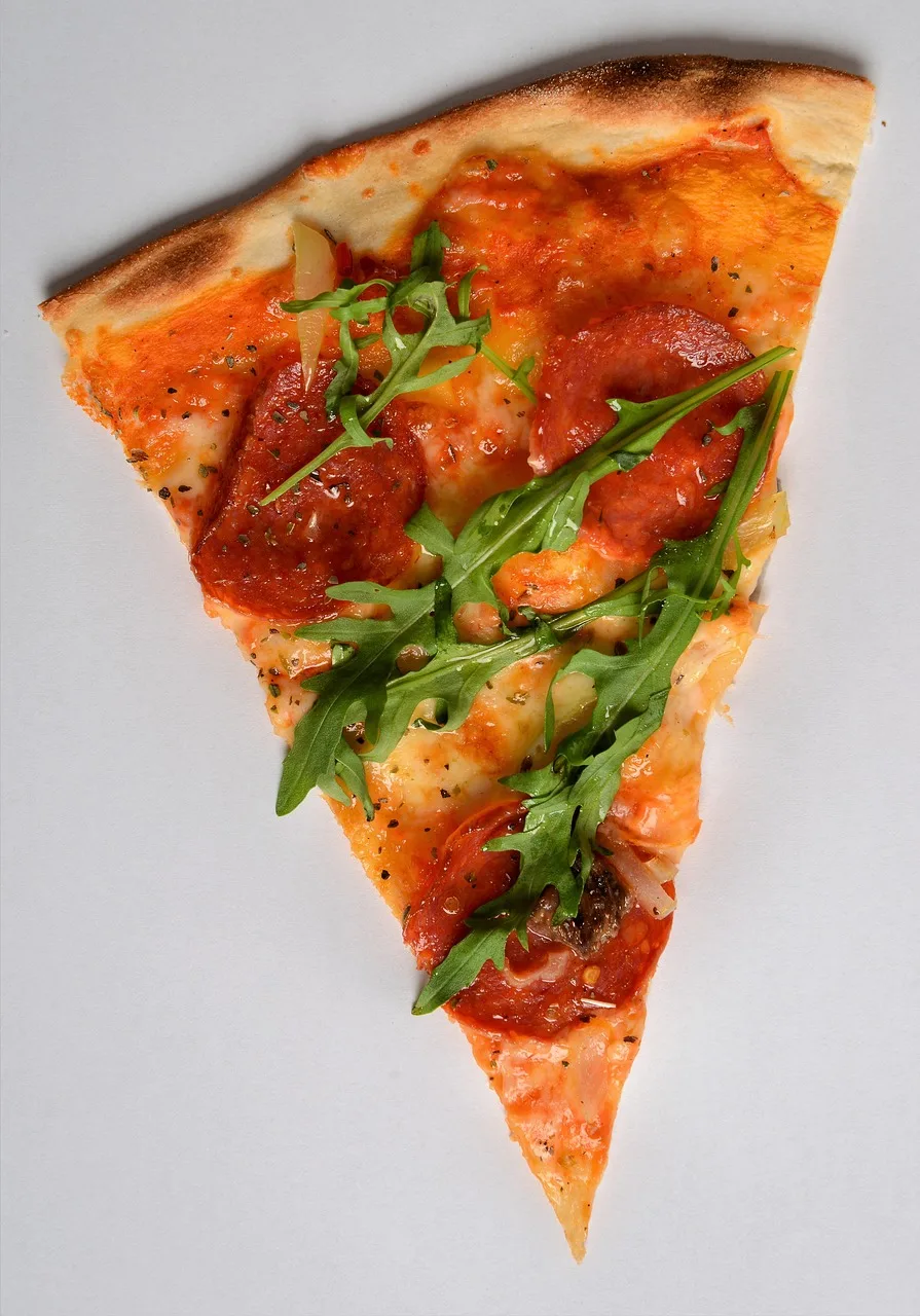 İtalyan usulü roka pizzası - lezzetli akşam yemeği