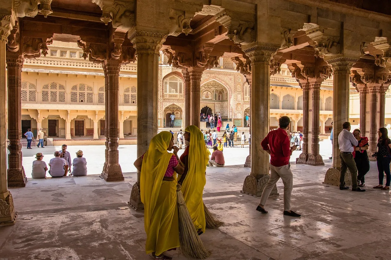 Jaipur Amber Kalesi antik tapınak - tarihi mimari