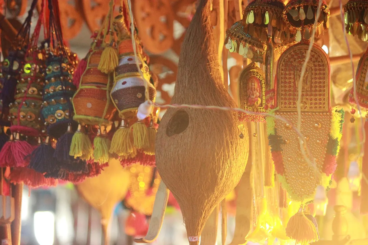 Kerala festivali ışıklı sarı kutlama - mutluluk