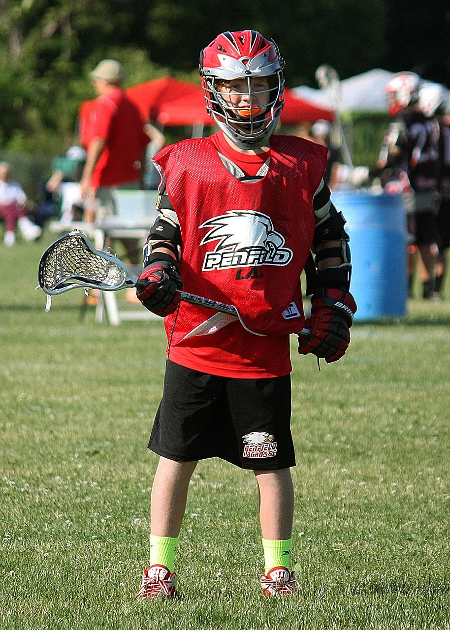 Lacrosse oyuncusu beklemede - genç sporcu