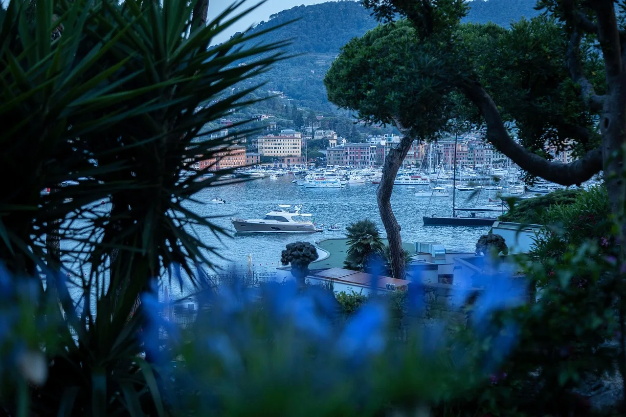 Ligurya sahil kasabası - Portofino manzaralı tatil