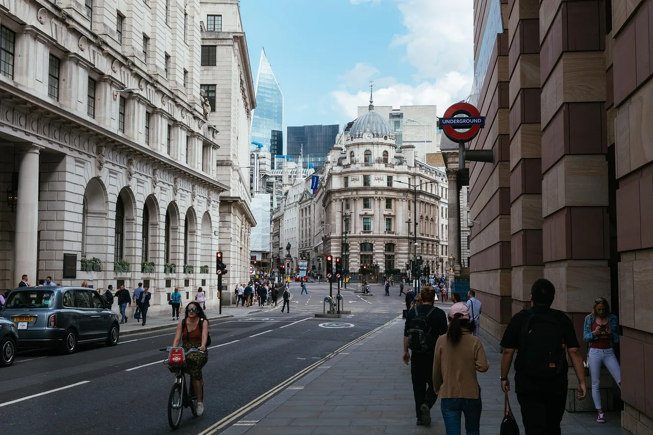 Londra şehir merkezi banka binası - modern mimari