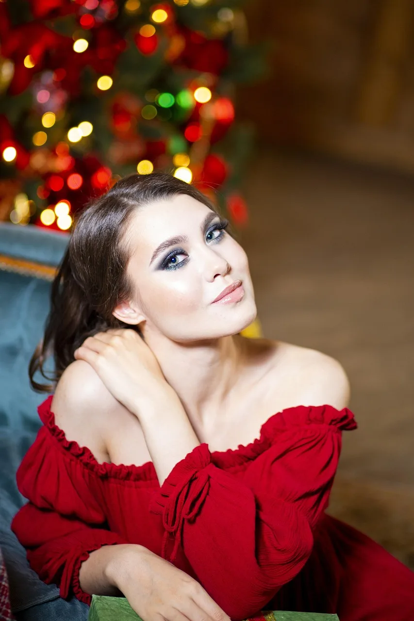 Model kız portresi - yılbaşı atmosferi
