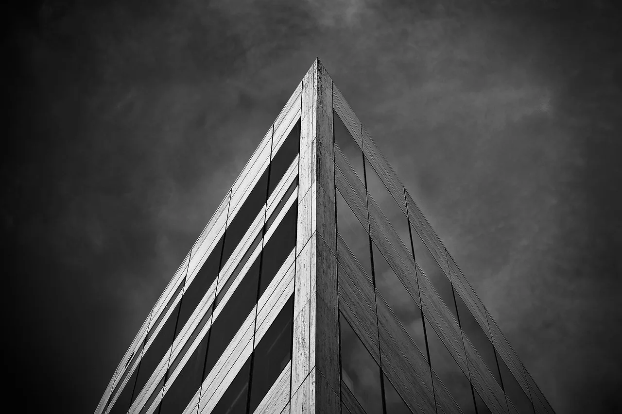 Modern cepheli gökdelen - şehir silueti