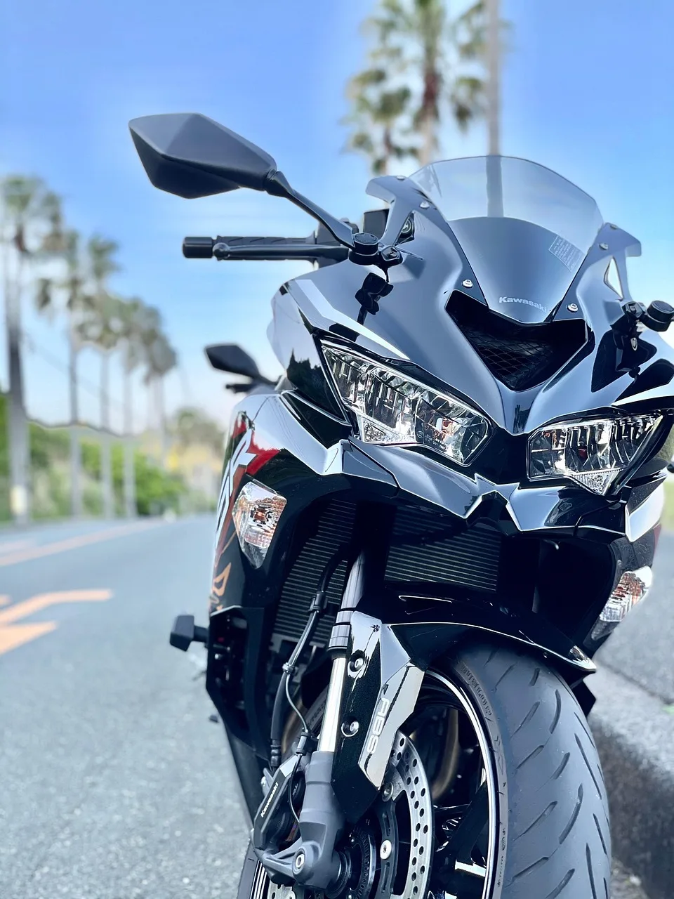 Motorlu bisiklet tekerlekleri - dinamik ulaşım