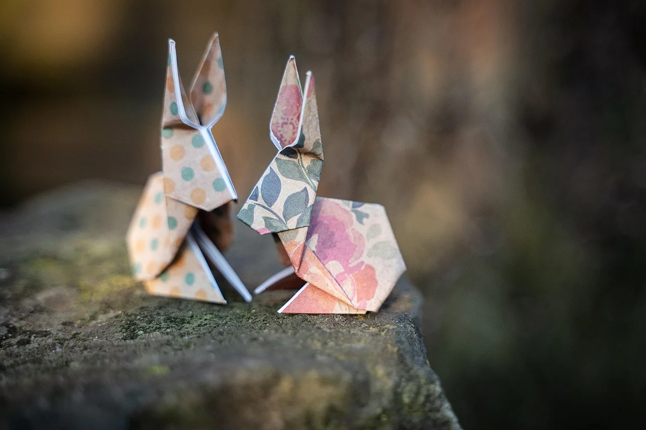 Origami tavşan dekorasyonu - sevimli Paskalya süsü