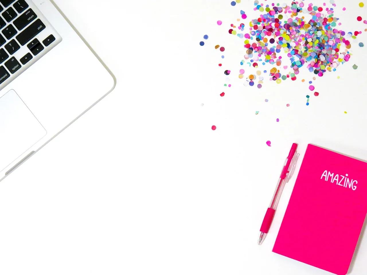 pembe günlüğü flat lay renkli tasarım