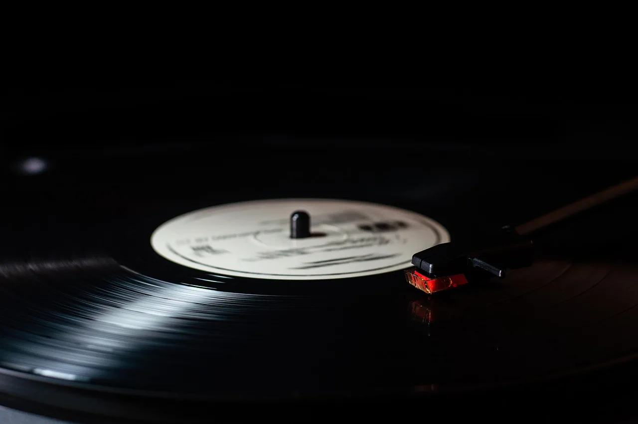 Retro plak çalar turntable fotoğrafı - vintage ses ekipmanı