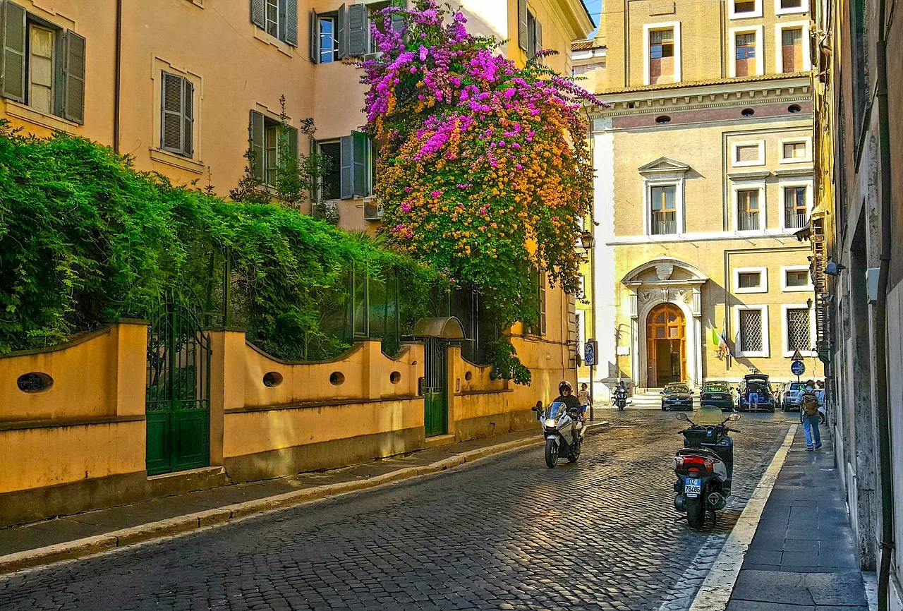 Roma sokakları motorlu scooter turu - şehir gezisi
