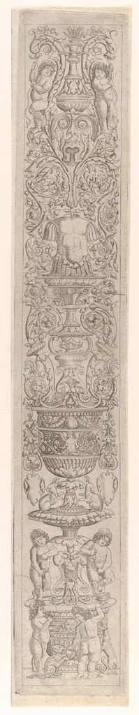 Rönesans Tarzı Süslü Mimari Pilaster ve Vazo Motifli Klasik Oyma Deseni
