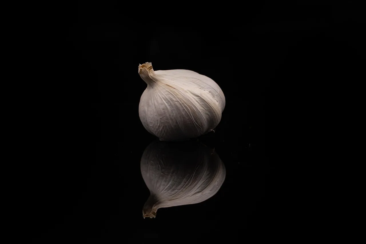 Sarımsak makro fotoğrafı - lezzetli baharat