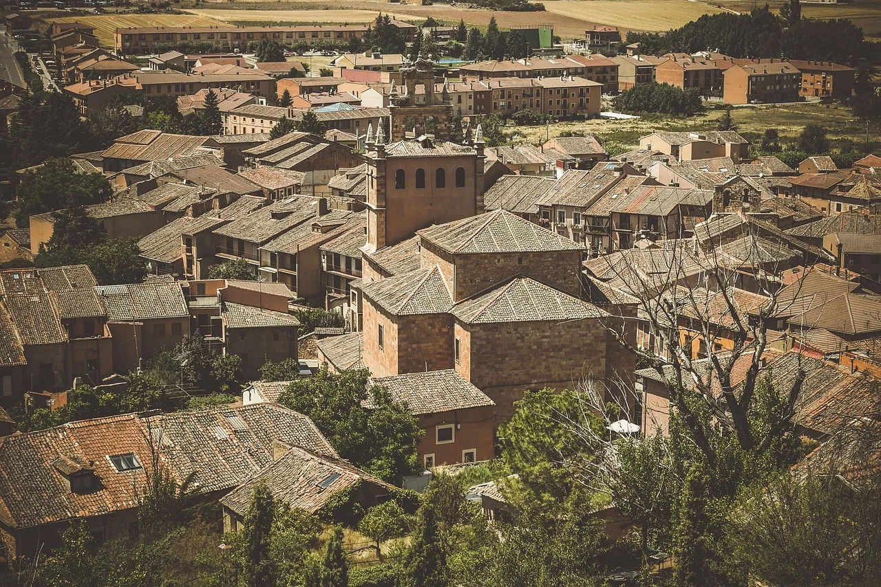 Segovia köyü çatıları tarihi mimari manzarası