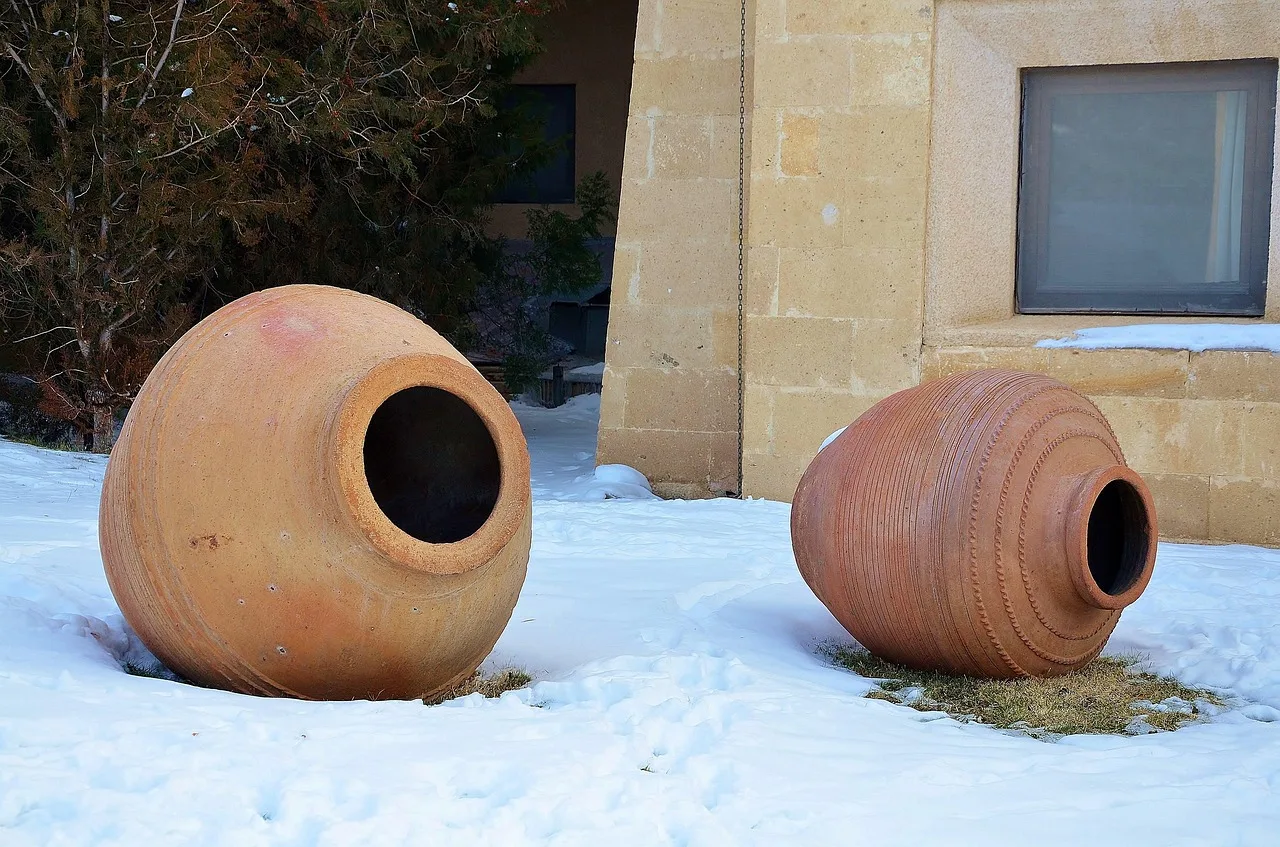 Seramik sürahi fotoğrafı - toprak çömlek detayları