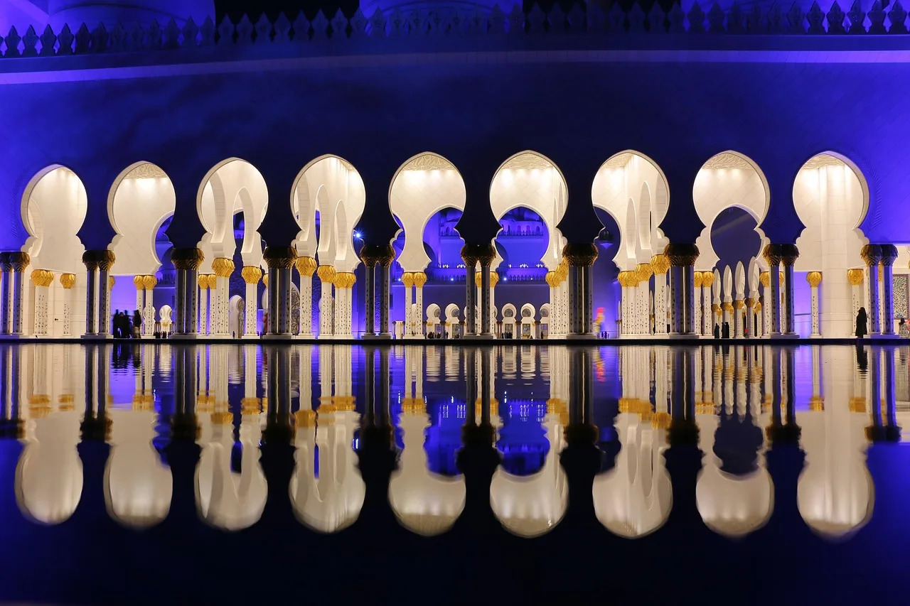 Sheikh Zayed Camii - Abu Dhabi görkemli mimari