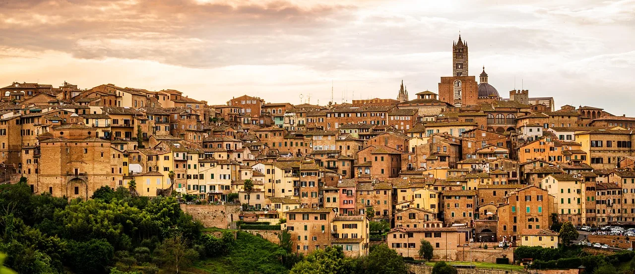Siena eski şehir katedrali - tarihi mimari fotoğrafı