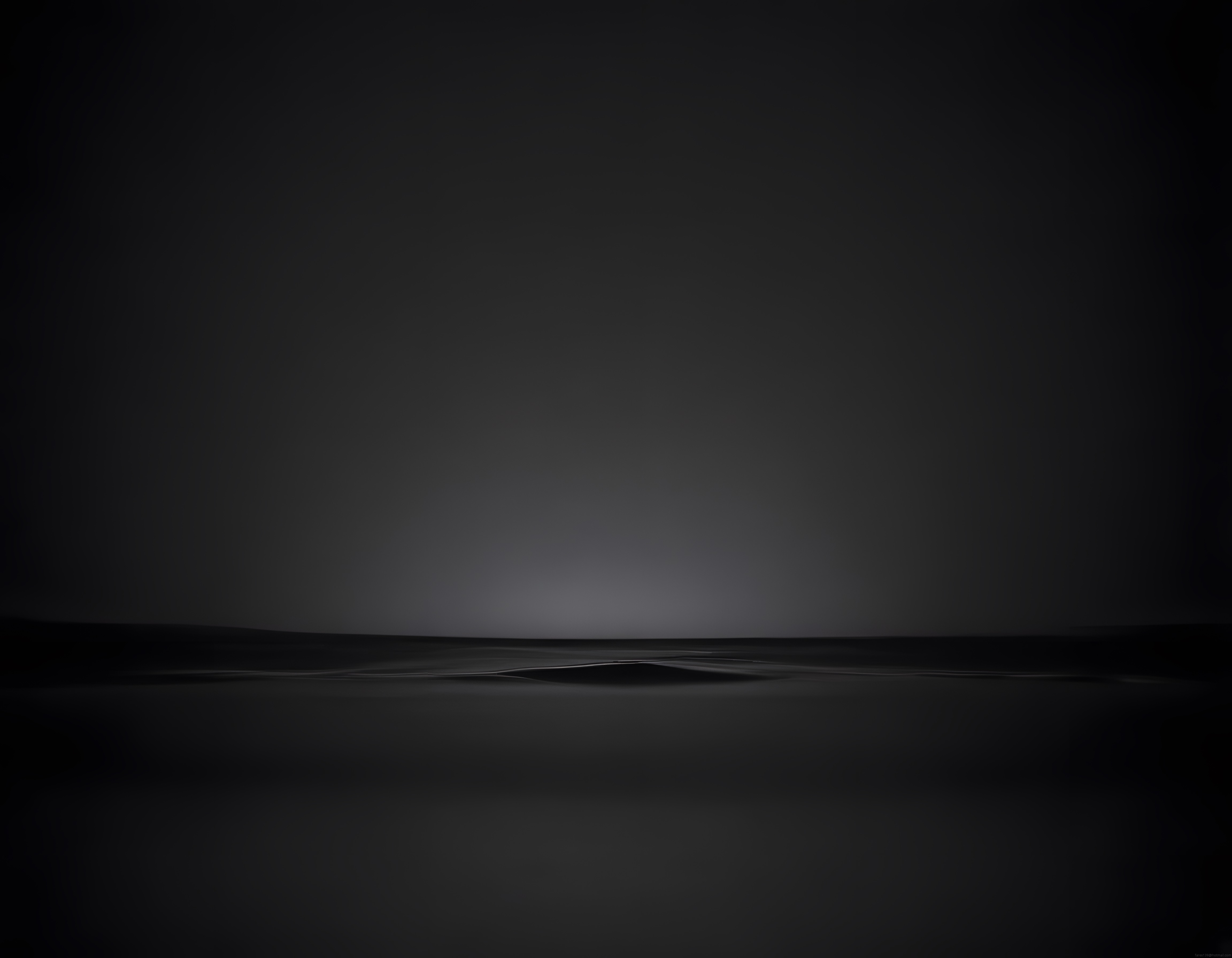 Sonsuz Karanlıkta Parlayan Mistik Işık: Minimalist Gece Manzarası