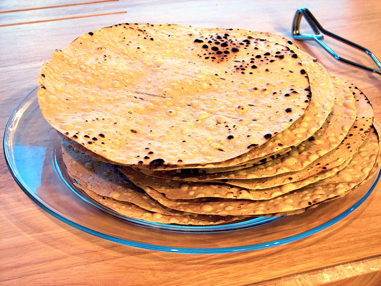 Papadam (Kara Nohut Unlu İnce Ekmek)