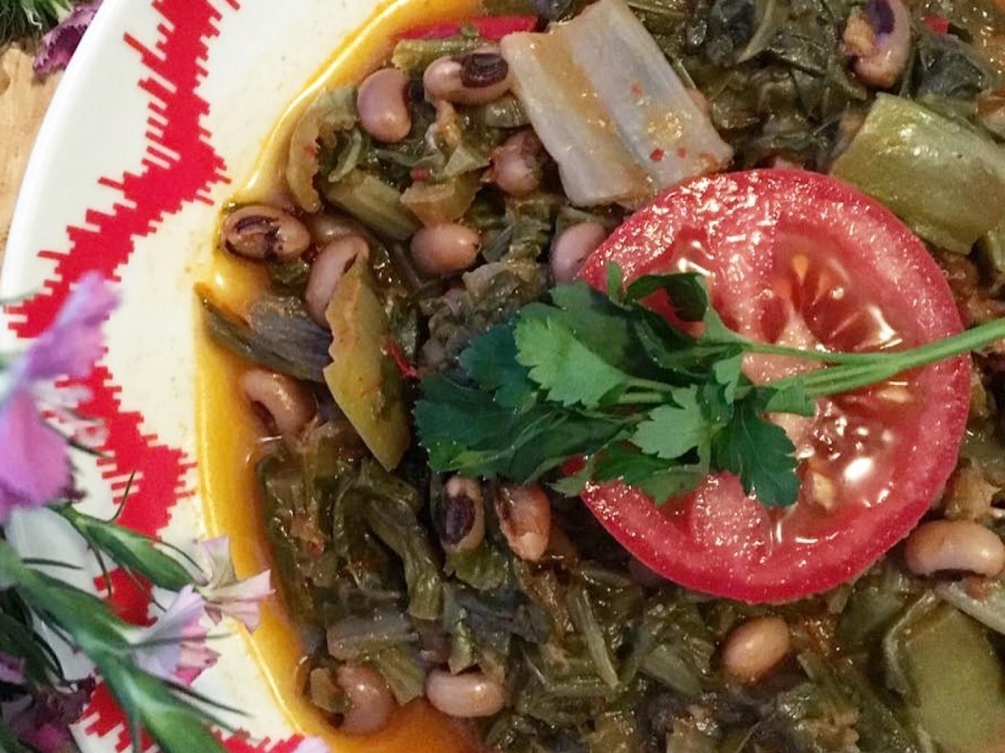 Pazılı Kuru Börülce Salatası (Kıbrıs Usulü)