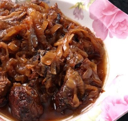 Soğan Bastı (Sirkeli Soğanlı Tavşan)