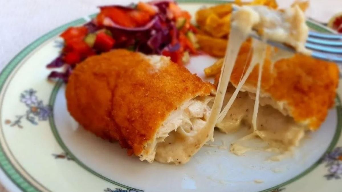 Tavuk Dolma (Kıbrıs Usulü Beşamelli Tavuk Rulo)